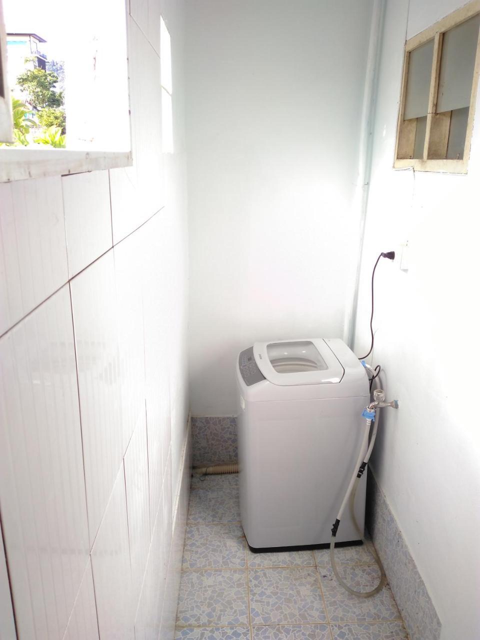 Studio With Aircon N Kitchen Pantai Bang Tao Bagian luar foto