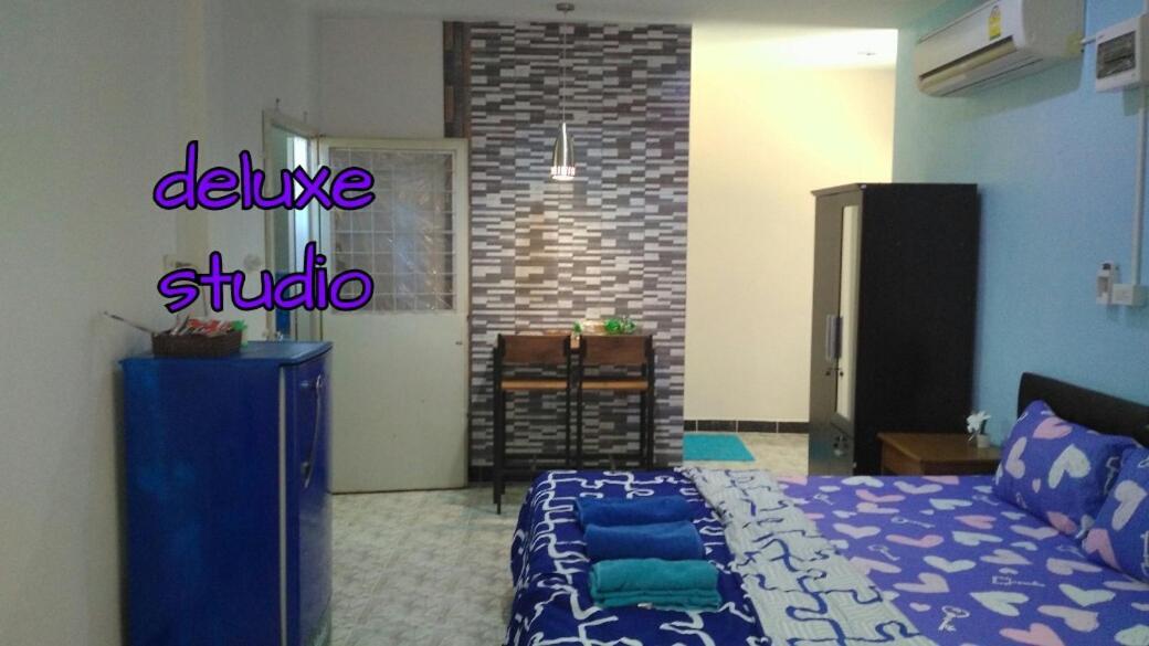 Studio With Aircon N Kitchen Pantai Bang Tao Bagian luar foto