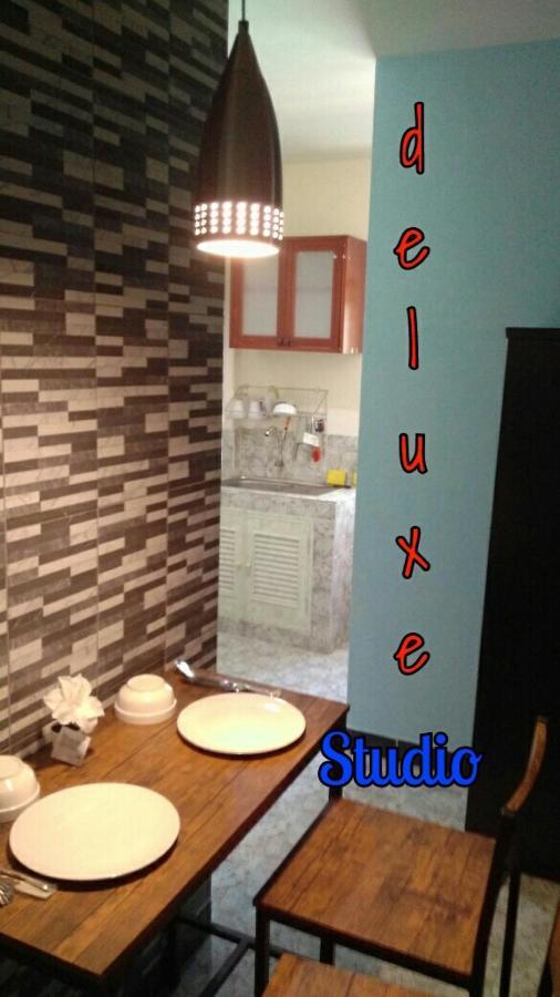 Studio With Aircon N Kitchen Pantai Bang Tao Bagian luar foto